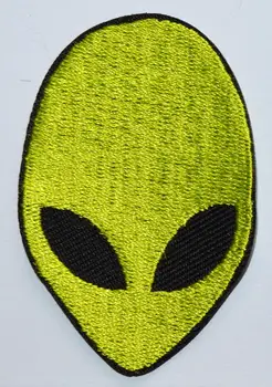 Quente! ~ Green Alien Cabeça Universo Espaço ET ufo área 51 disco voador Bordado Costurar Em Ferro Em Patch (≈ 4 * 6 cm)